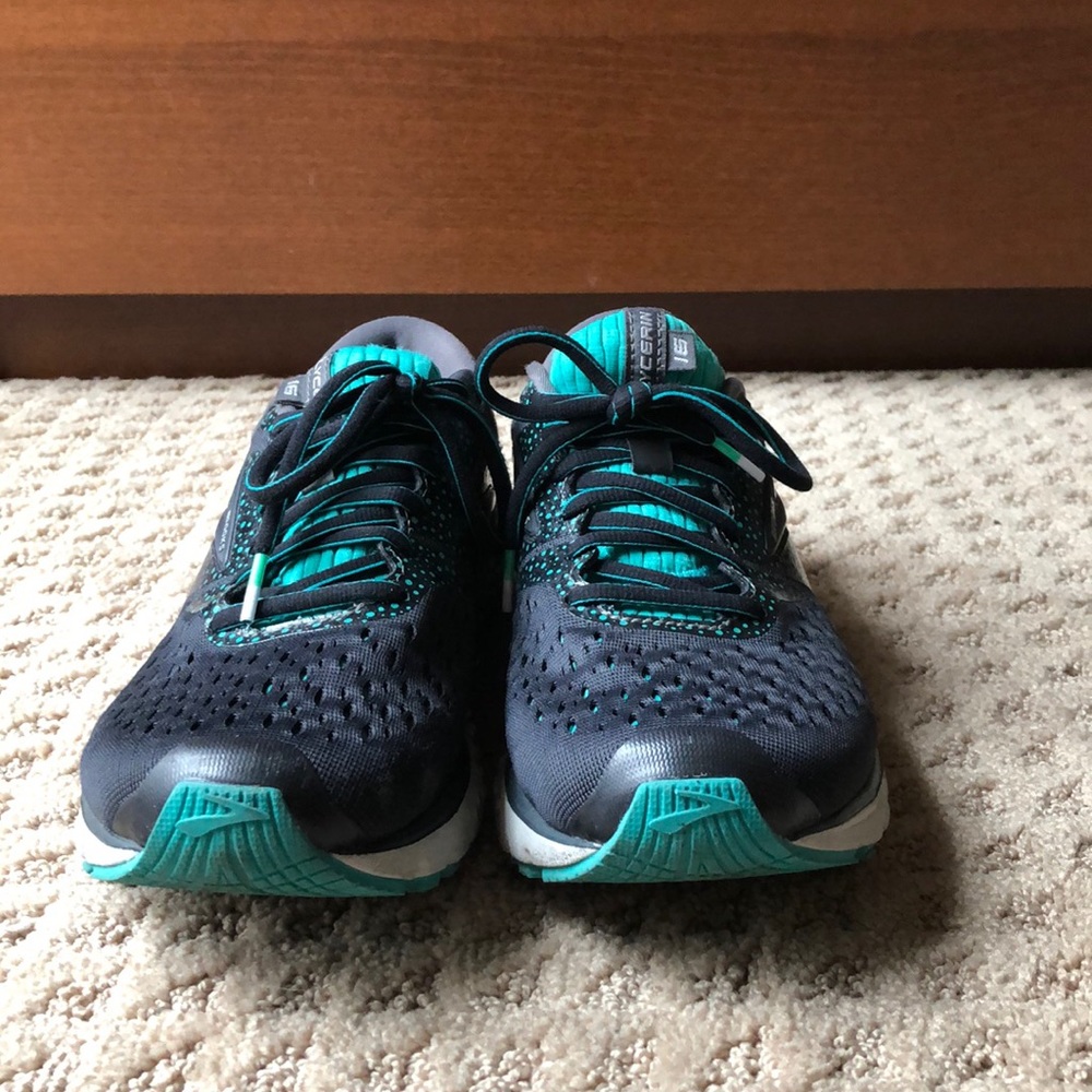 Women’s Brooks Glycerin 16